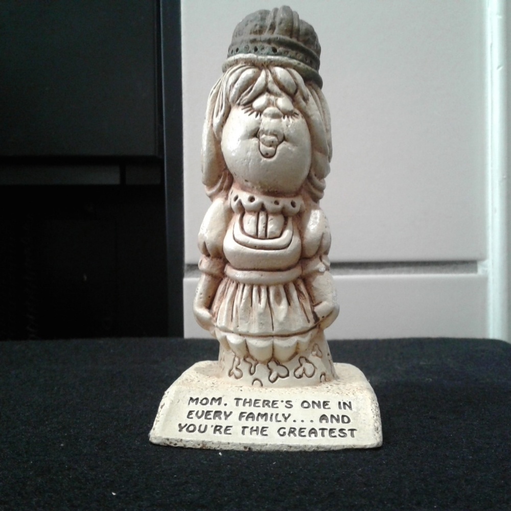 Vintage Paula figurine. W 538 1978